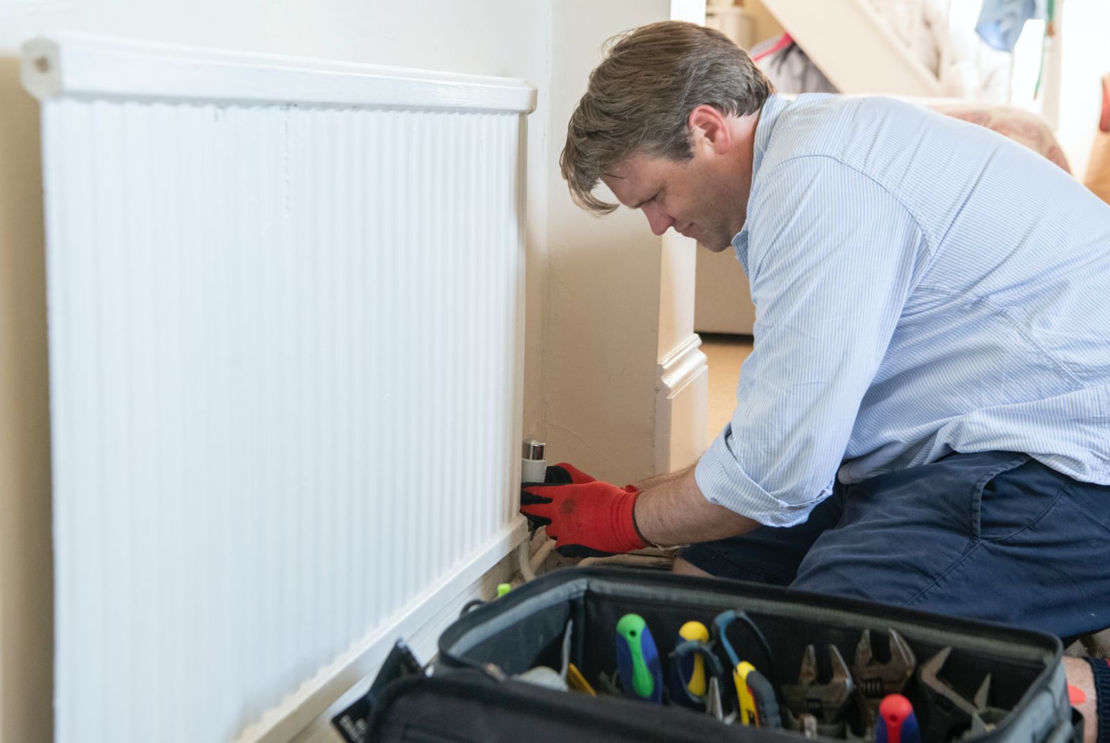 Complete Heating Services Guide Hampshire & Wiltshire - Professional plumbing guide by Rosebourne Plumbing Hampshire